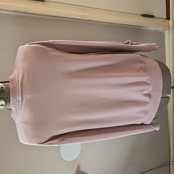 Lilac distressed skull sweater - Picture 10 of 15